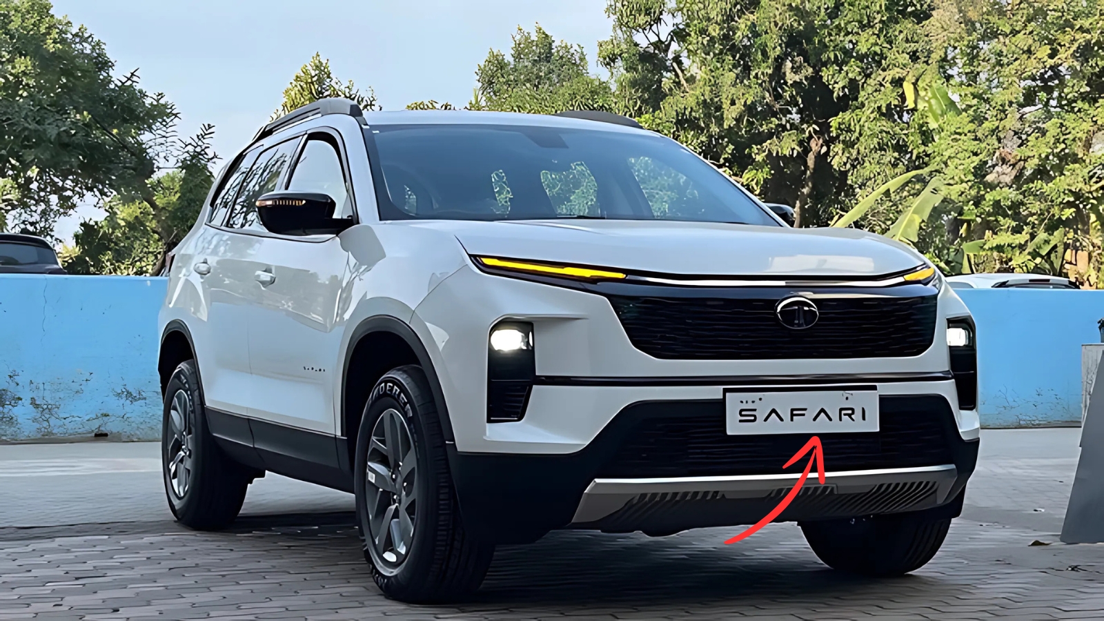 Tata Safari