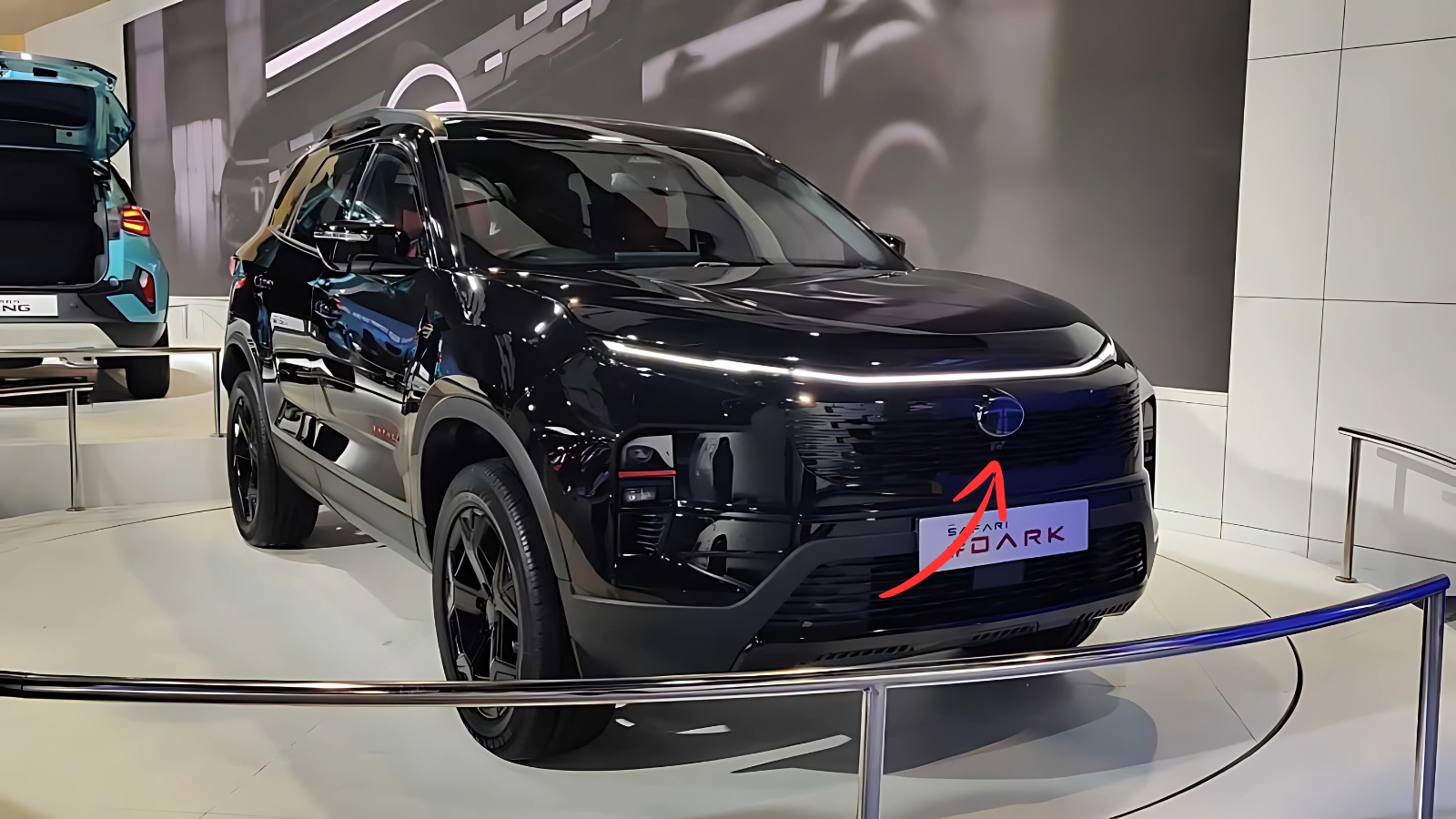 Tata Safari 2025